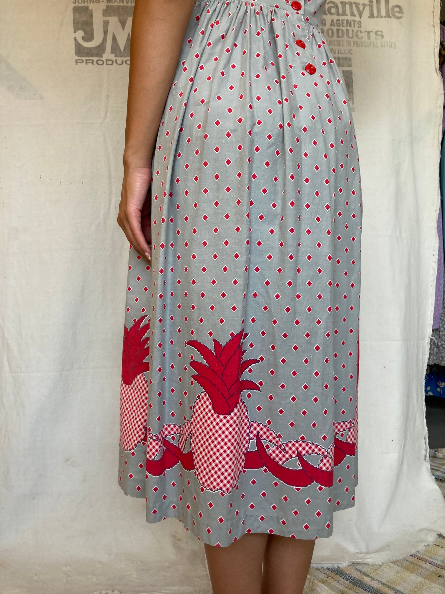 1930s 1940s Cotton Pineapple Novelty Print Dress