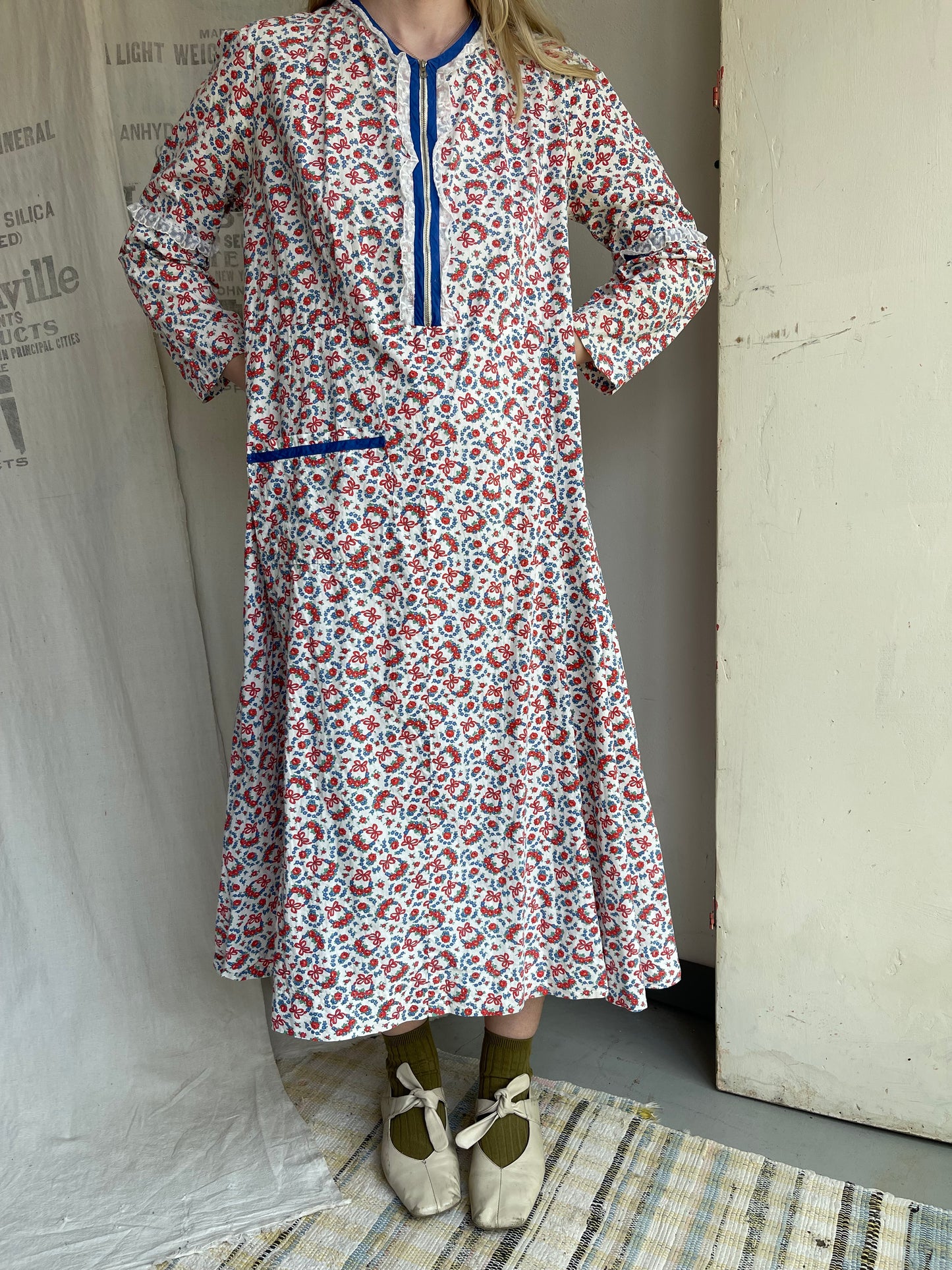 1930s 1940s Bell Zip Cotton Dress